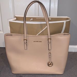 Michael Kors jet set leather tote bag medium OFFERS WELCOME